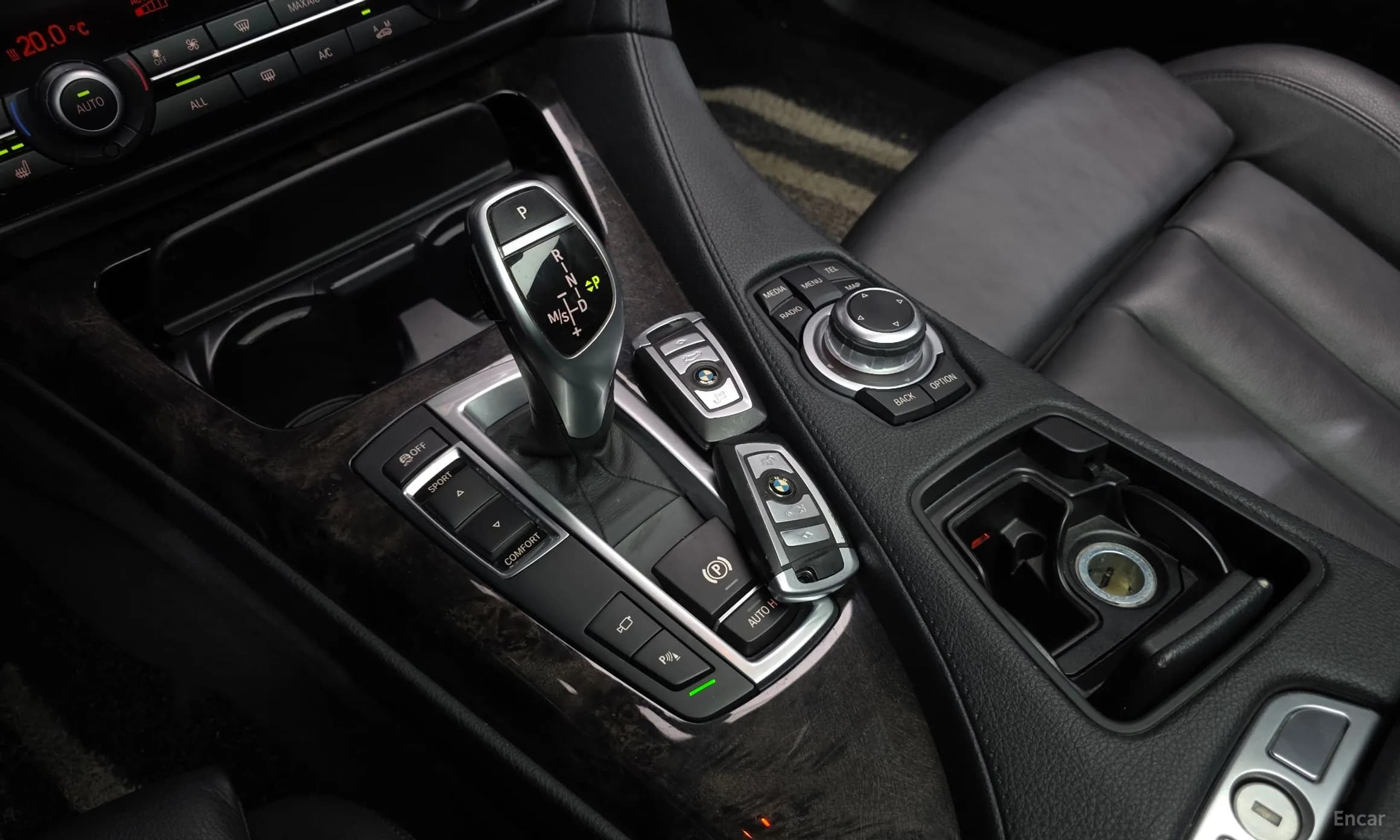 6 Series (F12)