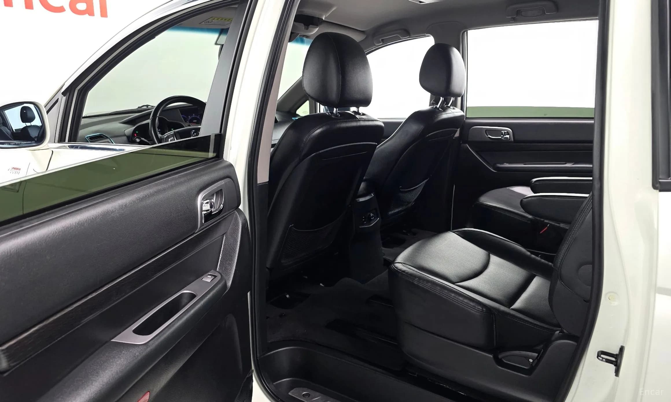 Korando Turismo
