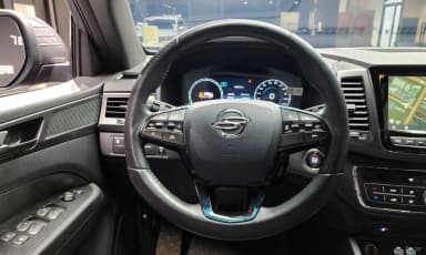 Rexton Sports Khan
