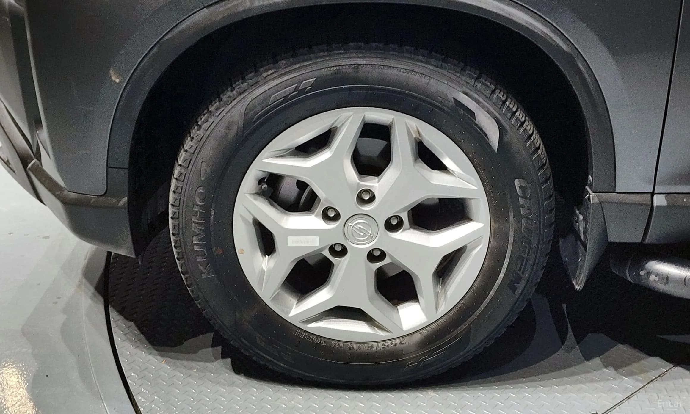 Rexton Sports Khan