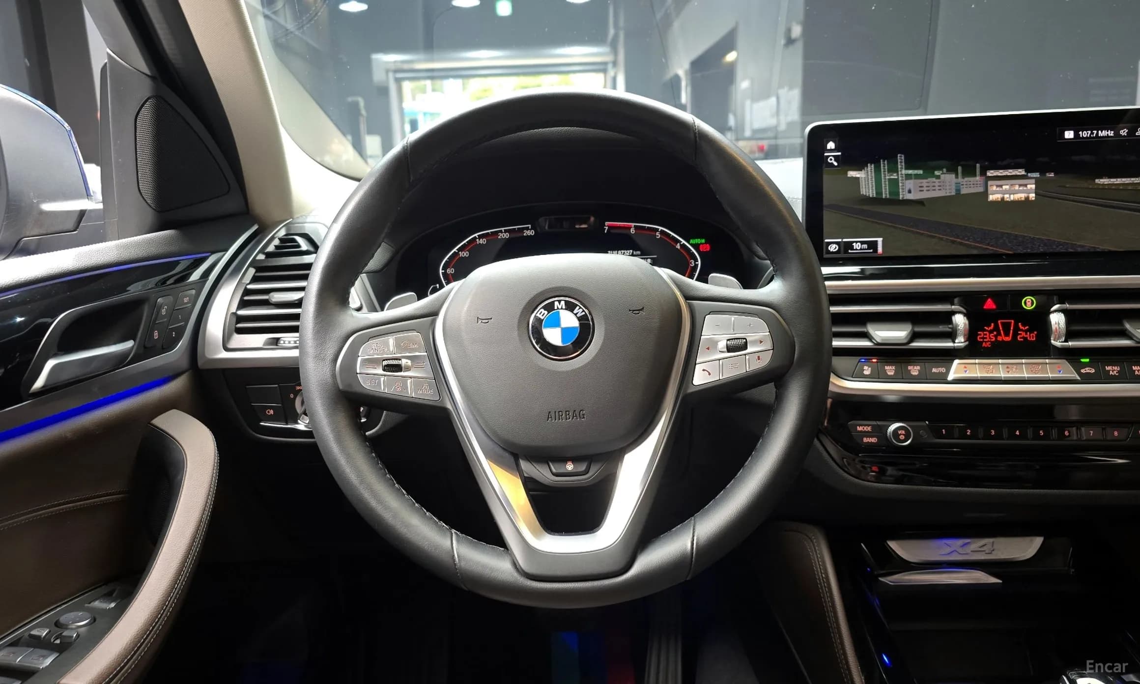 X4 (G02)