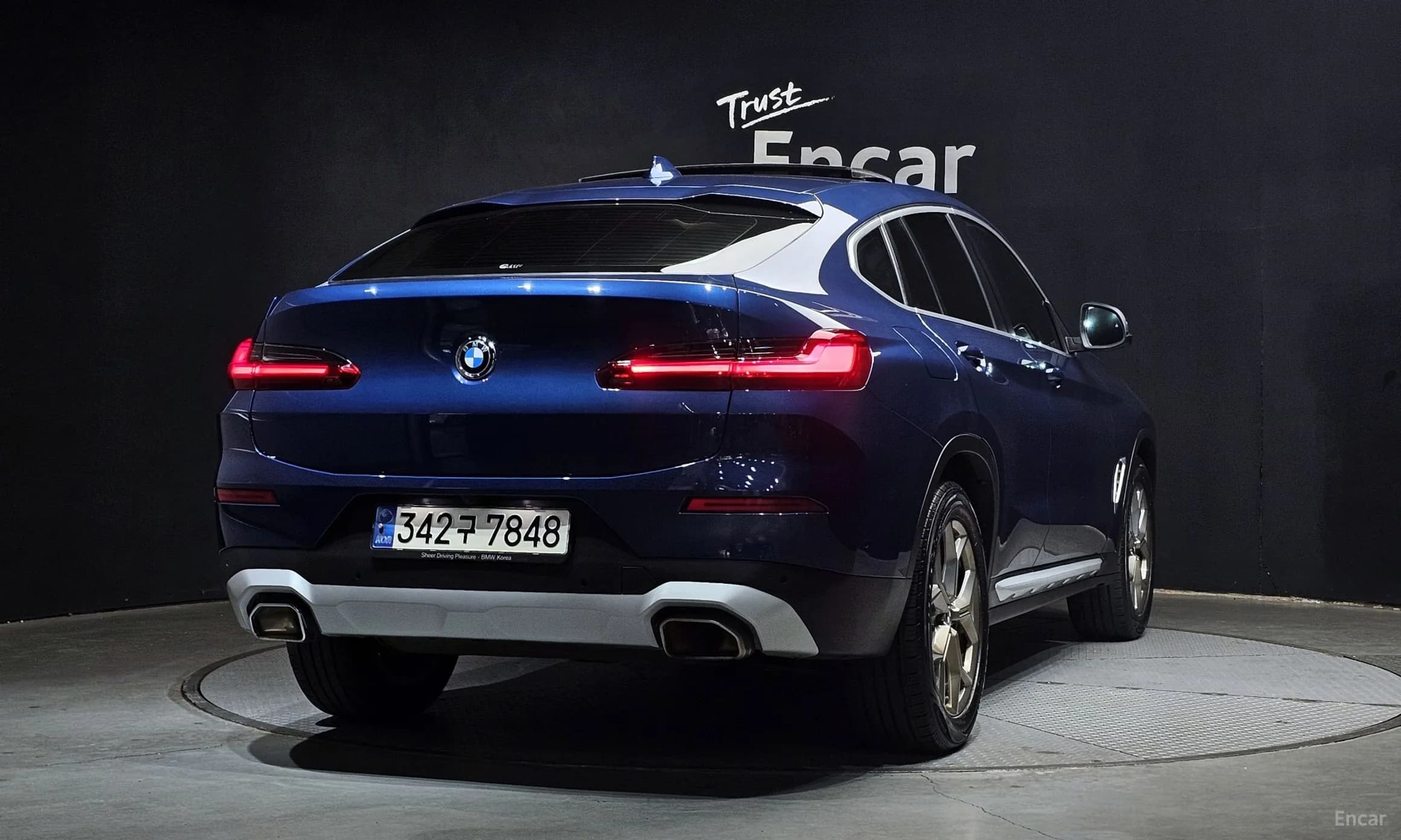 X4 (G02)