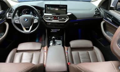 X4 (G02)