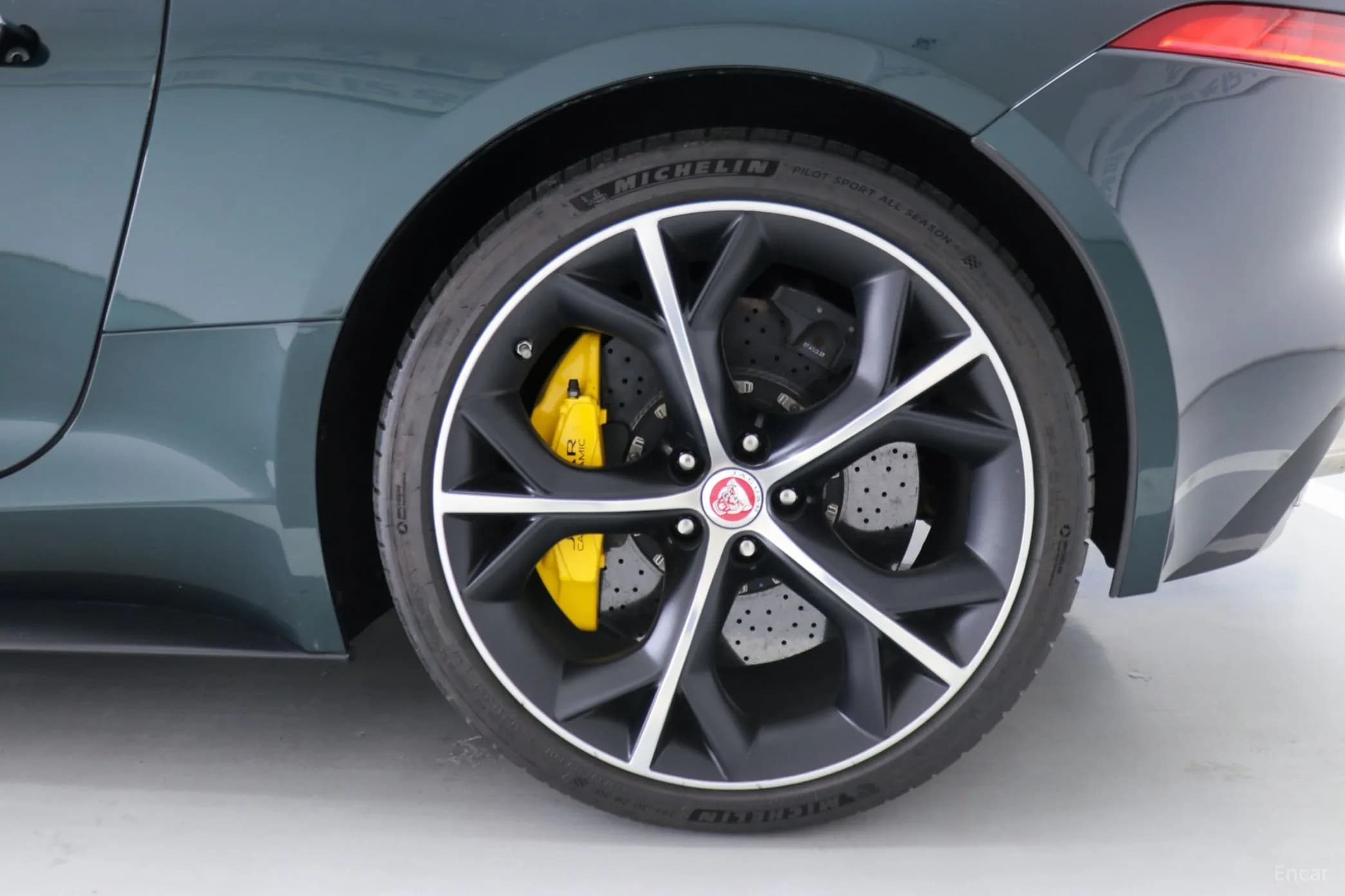 F-TYPE