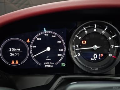 911 (992)