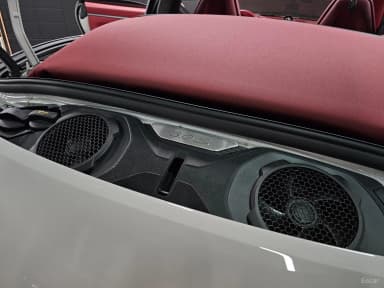 911 (992)