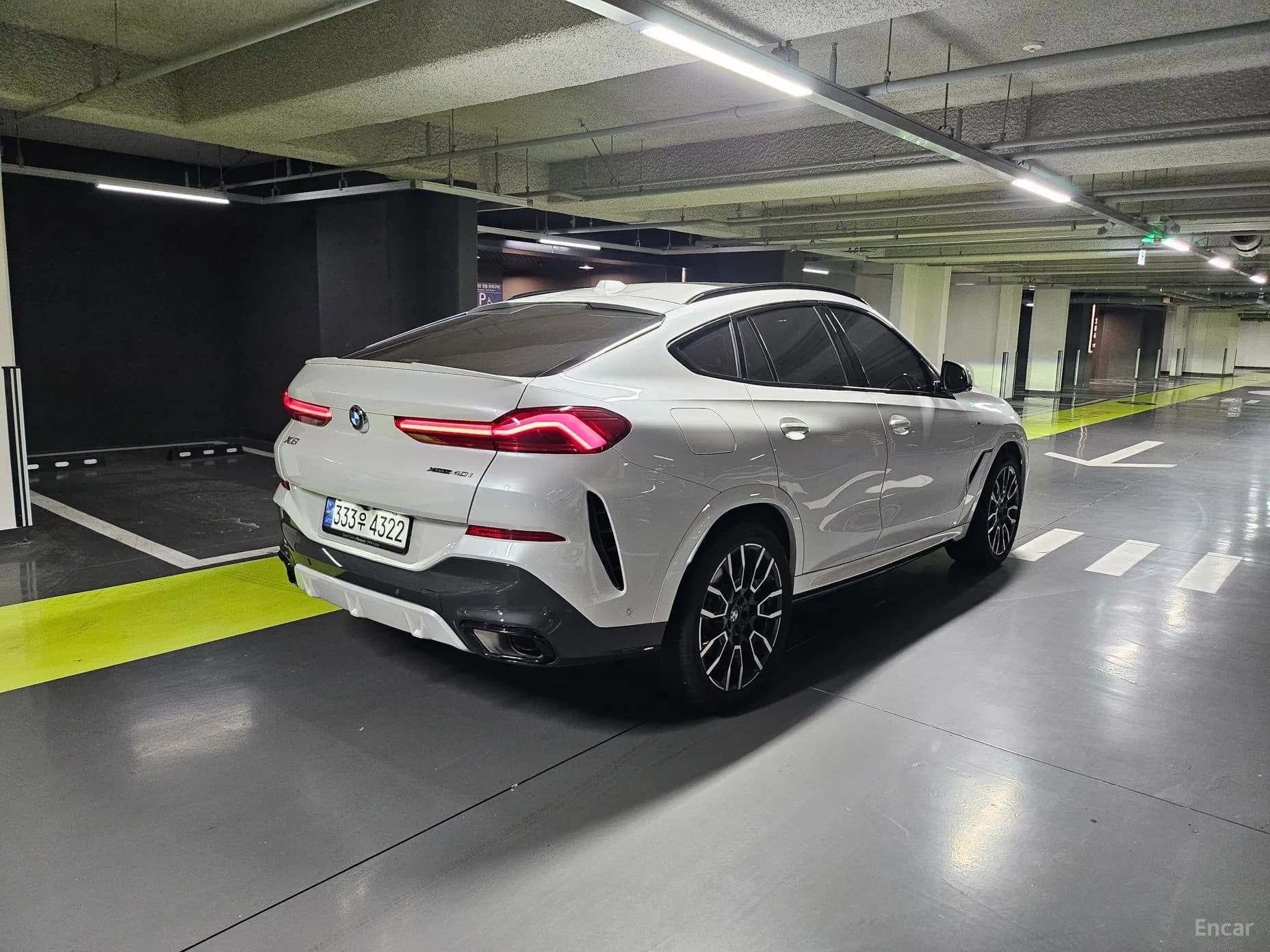 X6 (G06)