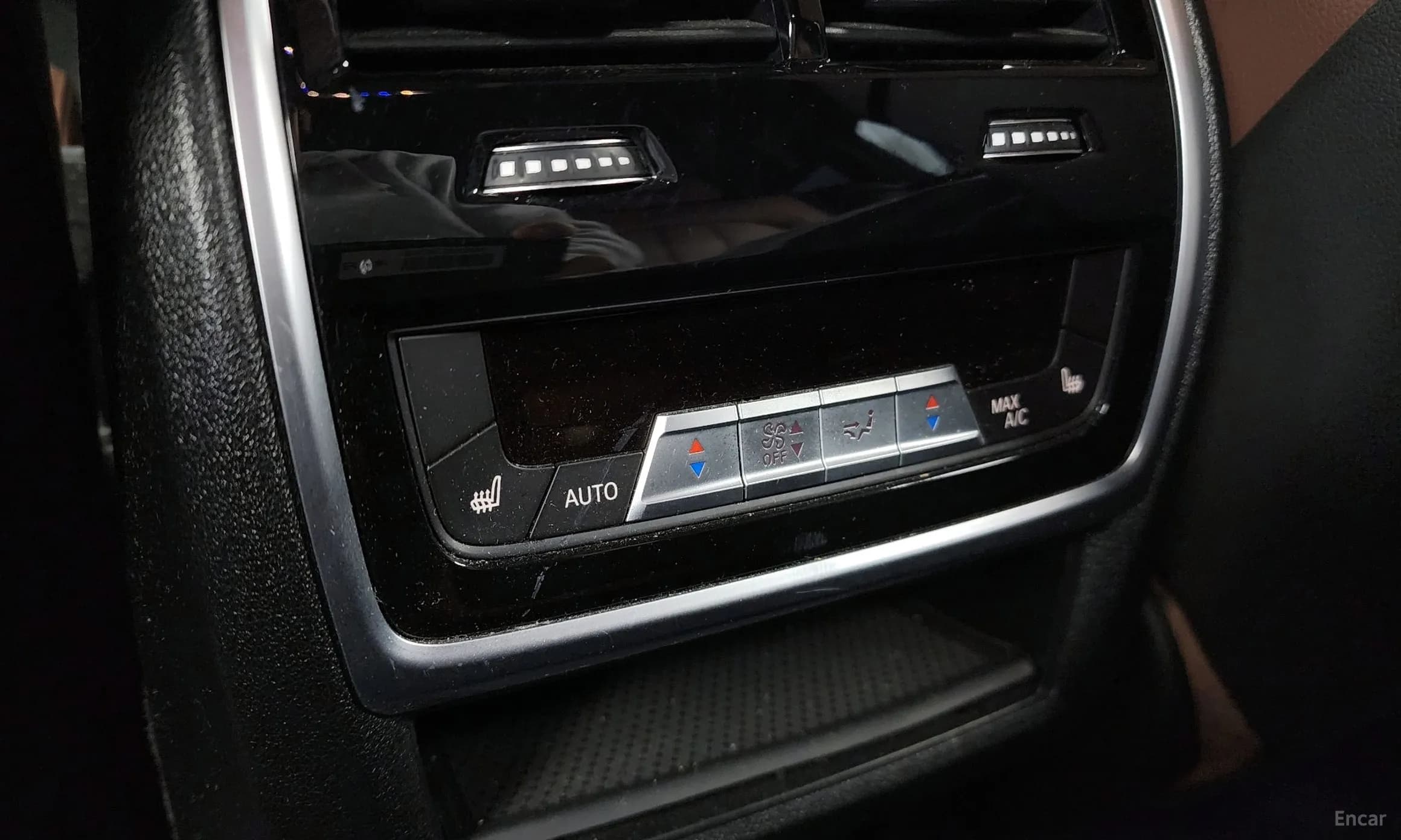 X6 (G06)