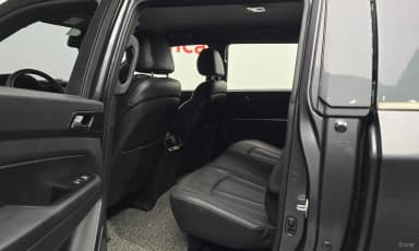 Rexton Sports Khan