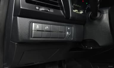 Rexton Sports Khan