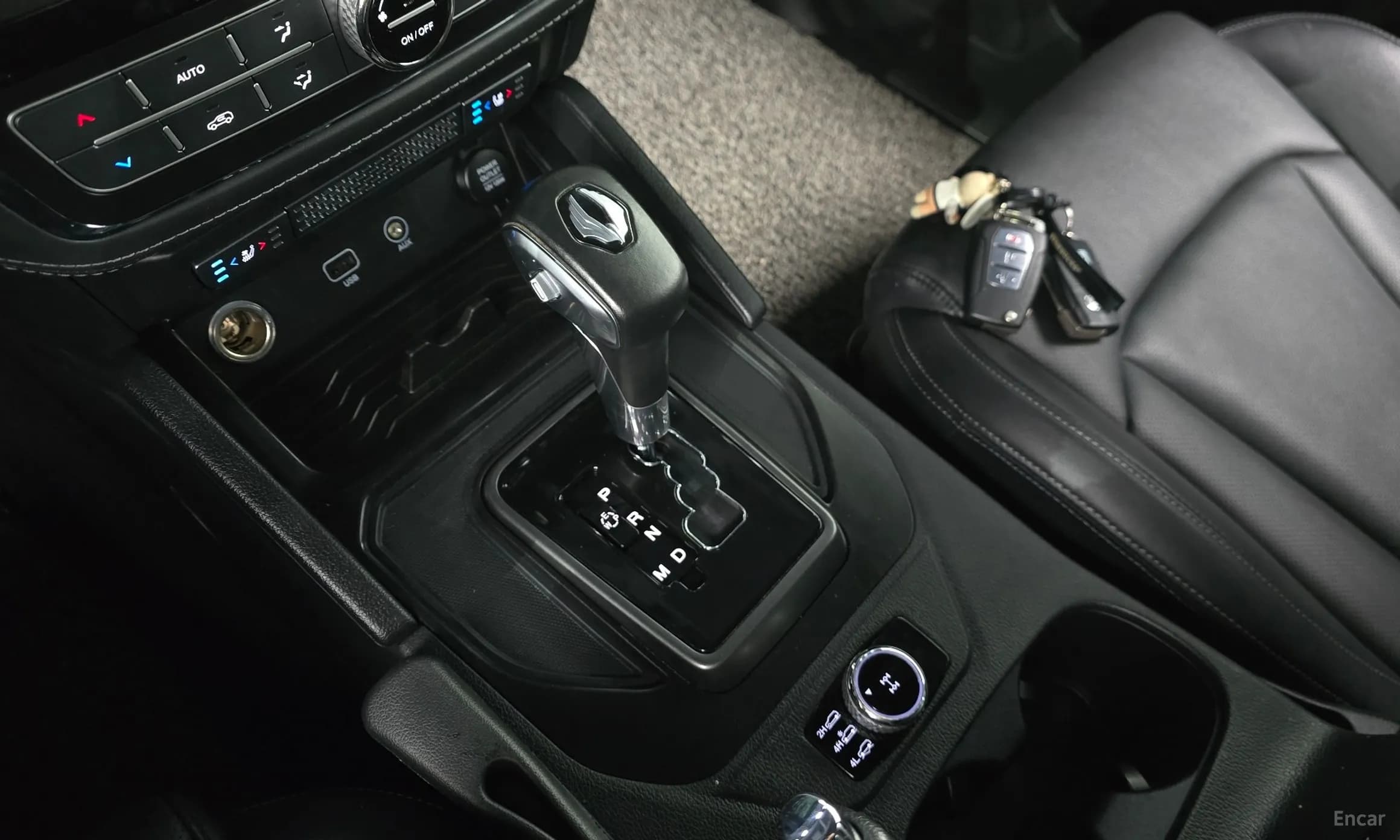 Rexton Sports Khan