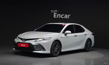 Camry (XV70)