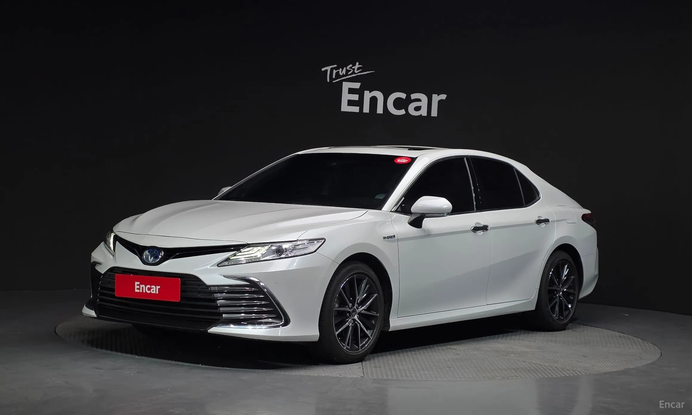 Camry (XV70)
