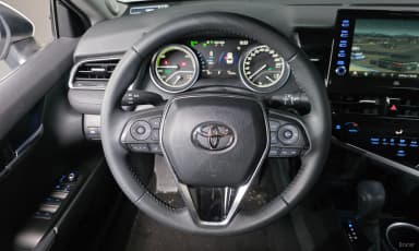 Camry (XV70)