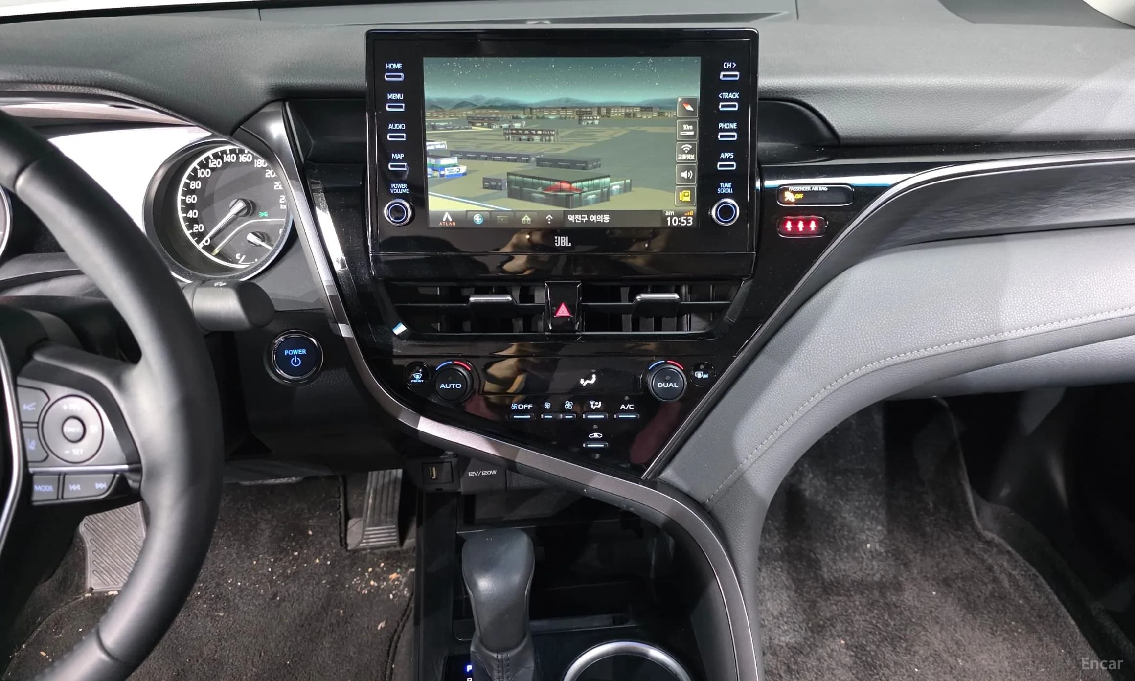Camry (XV70)