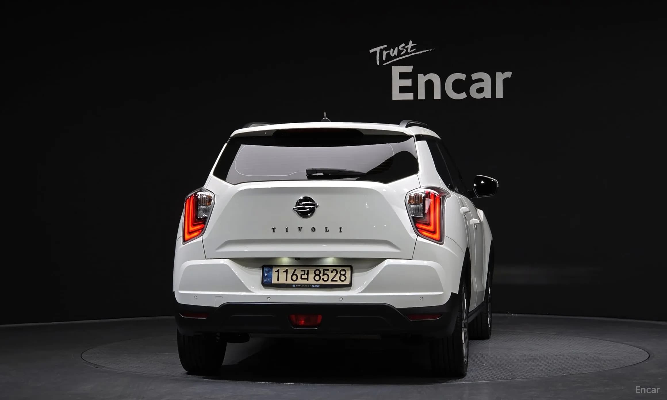Berry New Tivoli
