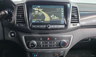 Rexton Sports Khan