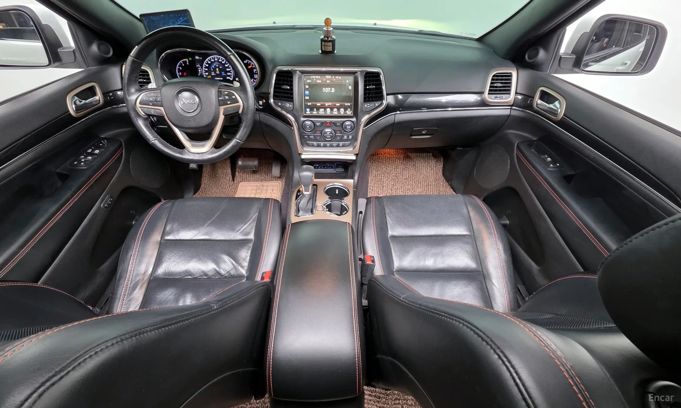Grand Cherokee