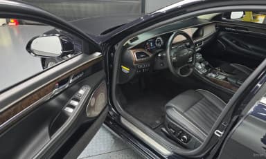 G90