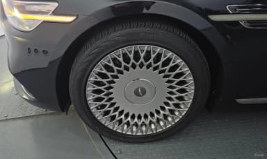 G90