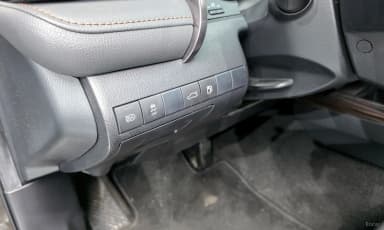 Camry (XV70)
