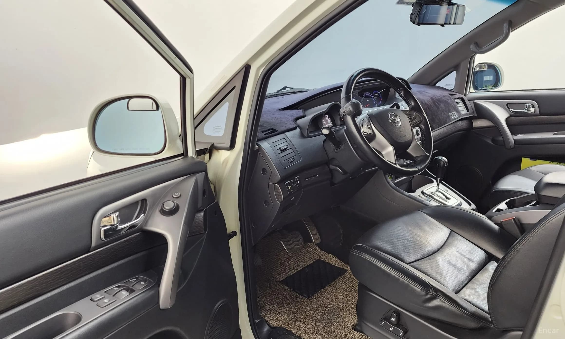 Korando Turismo