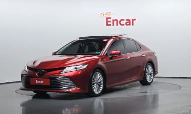 Camry (XV70)