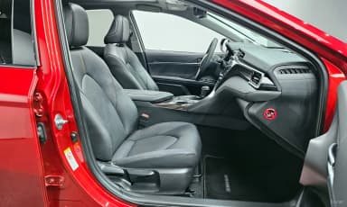 Camry (XV70)