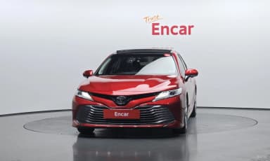 Camry (XV70)