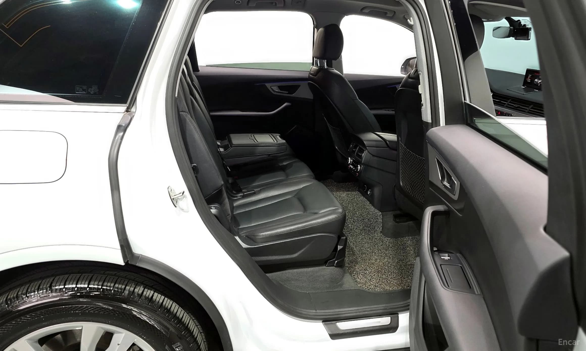 Q7 (4M)