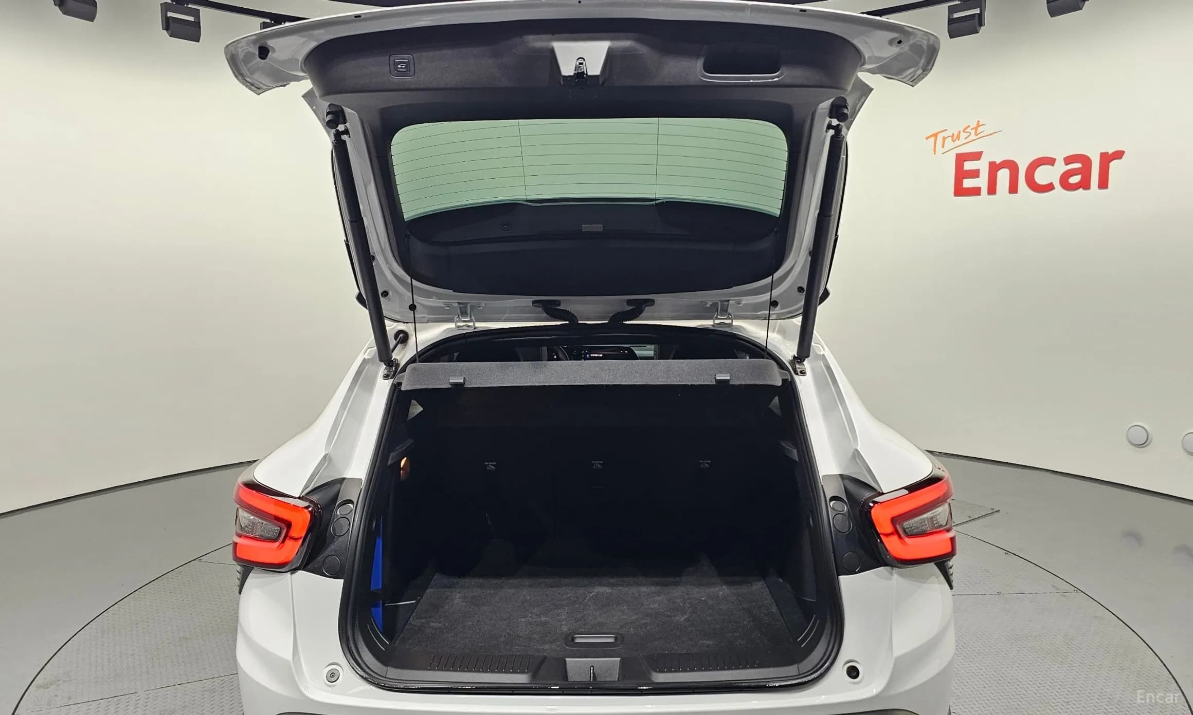 Trax Crossover