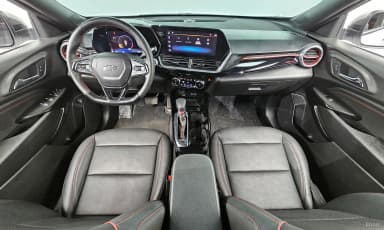 Trax Crossover