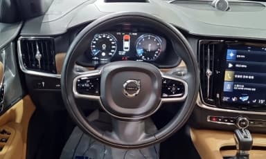 S90