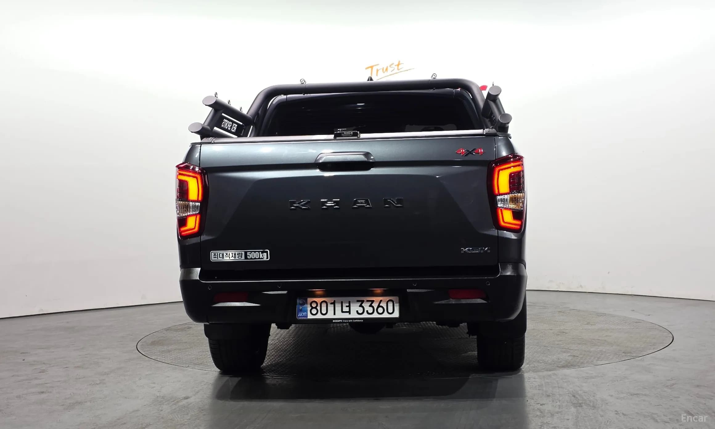 Rexton Sports Khan