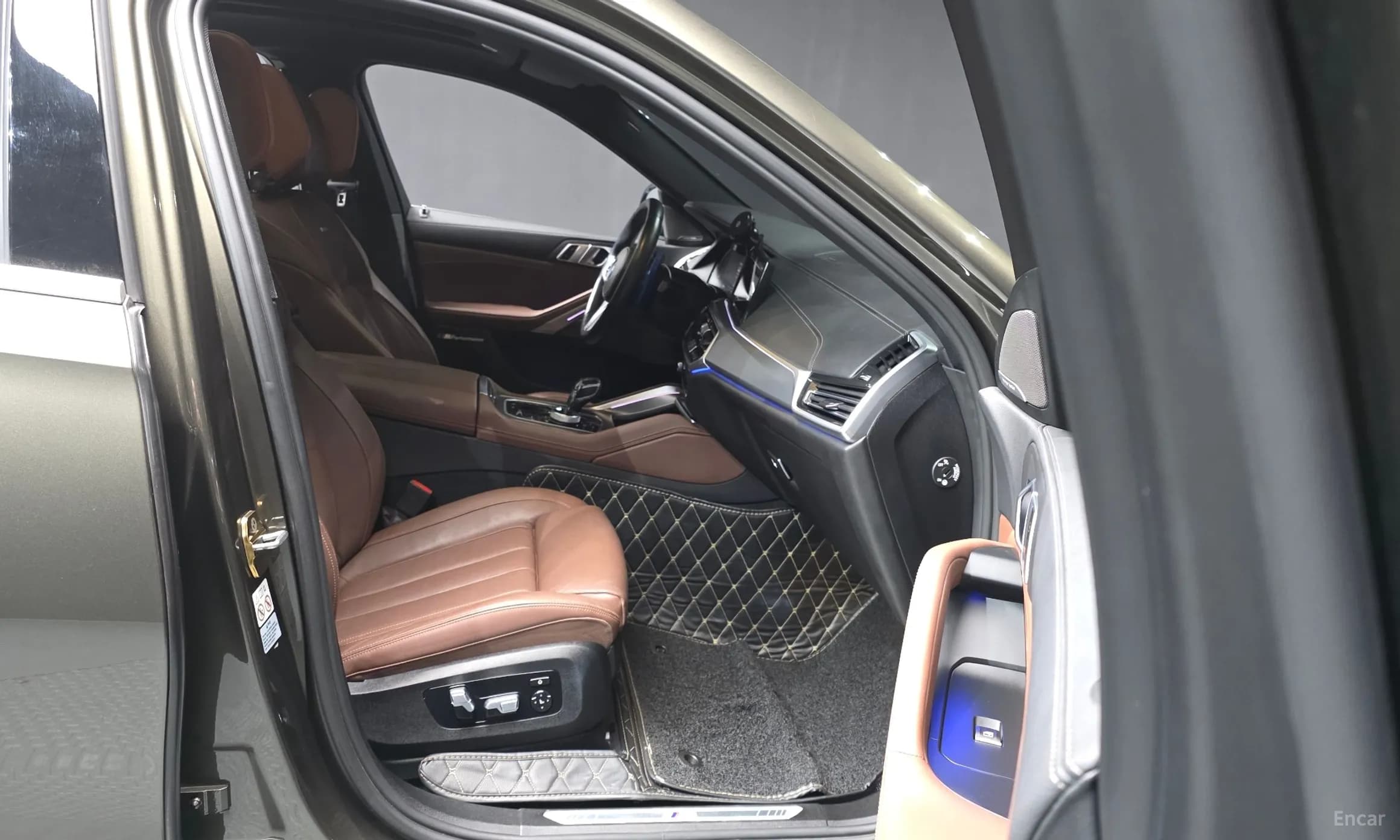 X6 (G06)