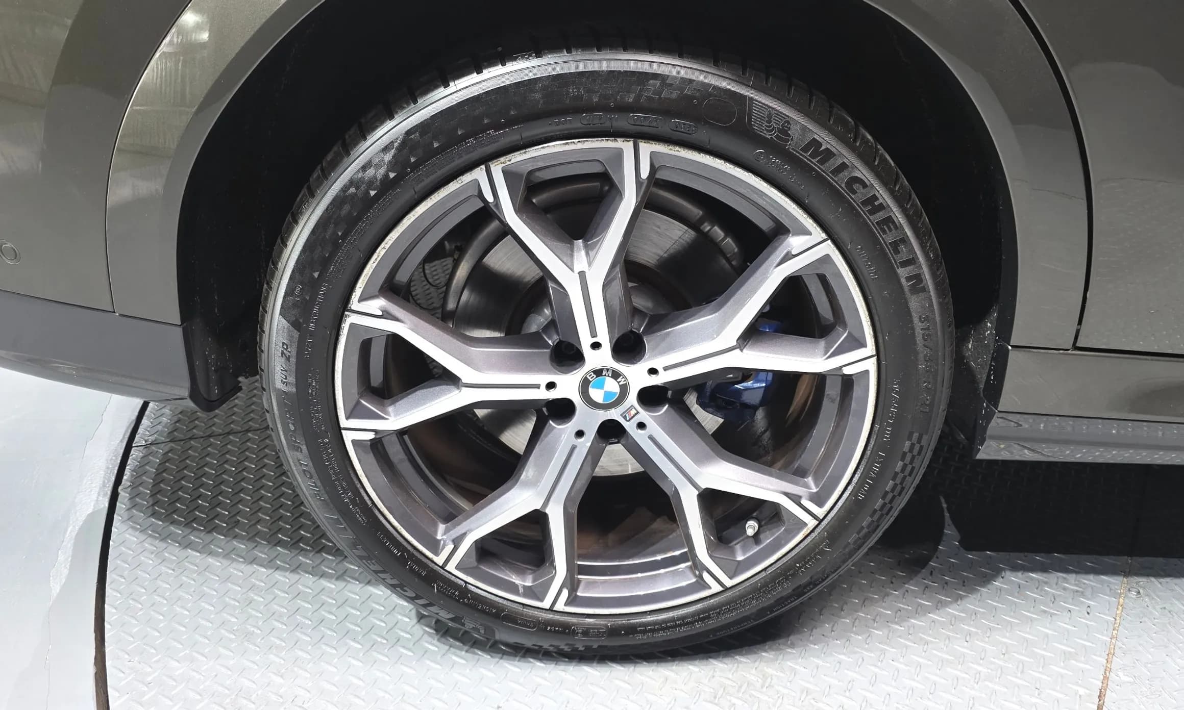 X6 (G06)