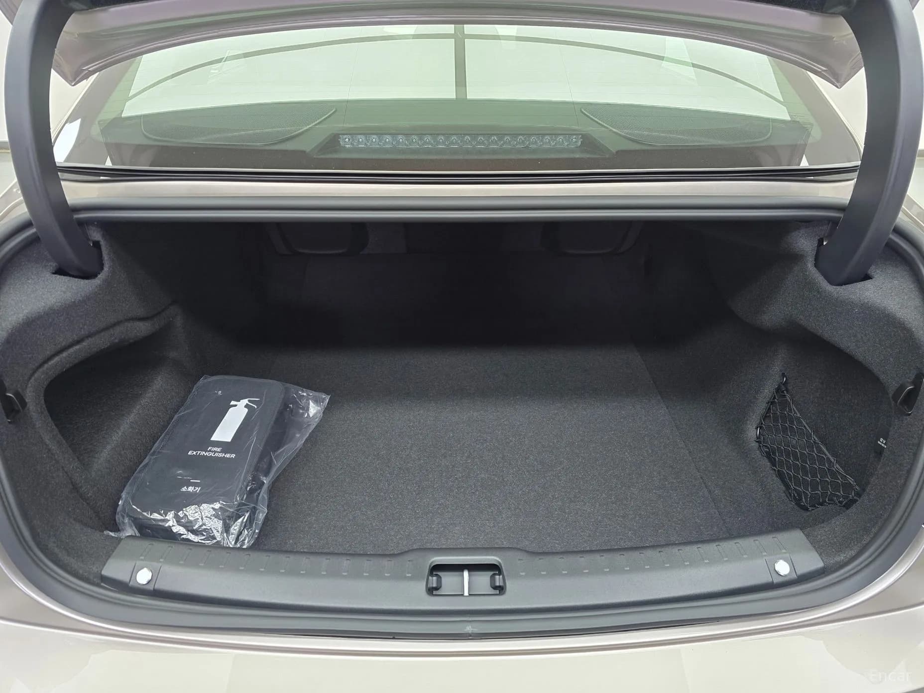 S90