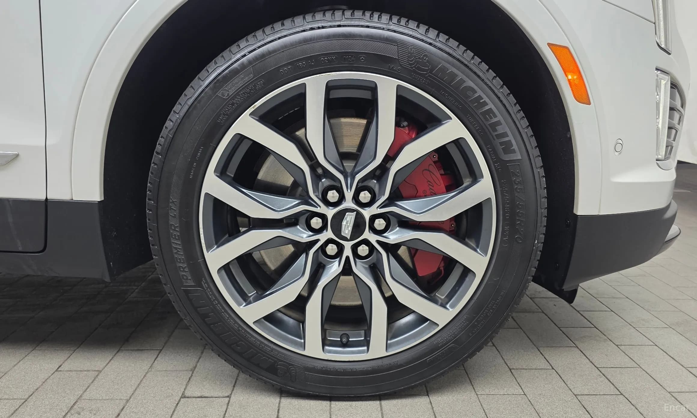 XT5