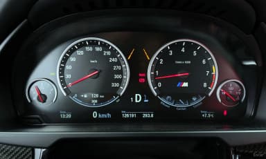 X5M (F15)