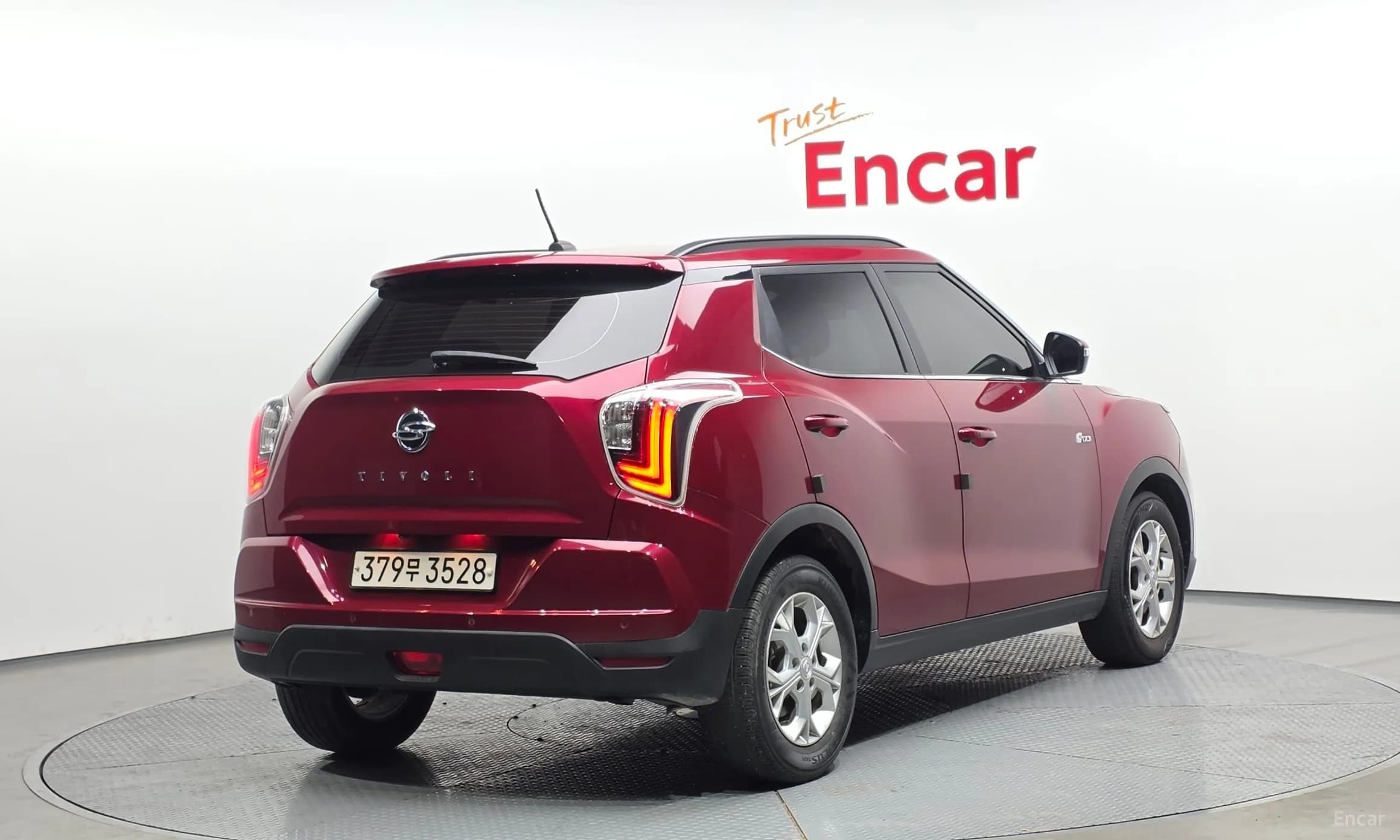 Berry New Tivoli