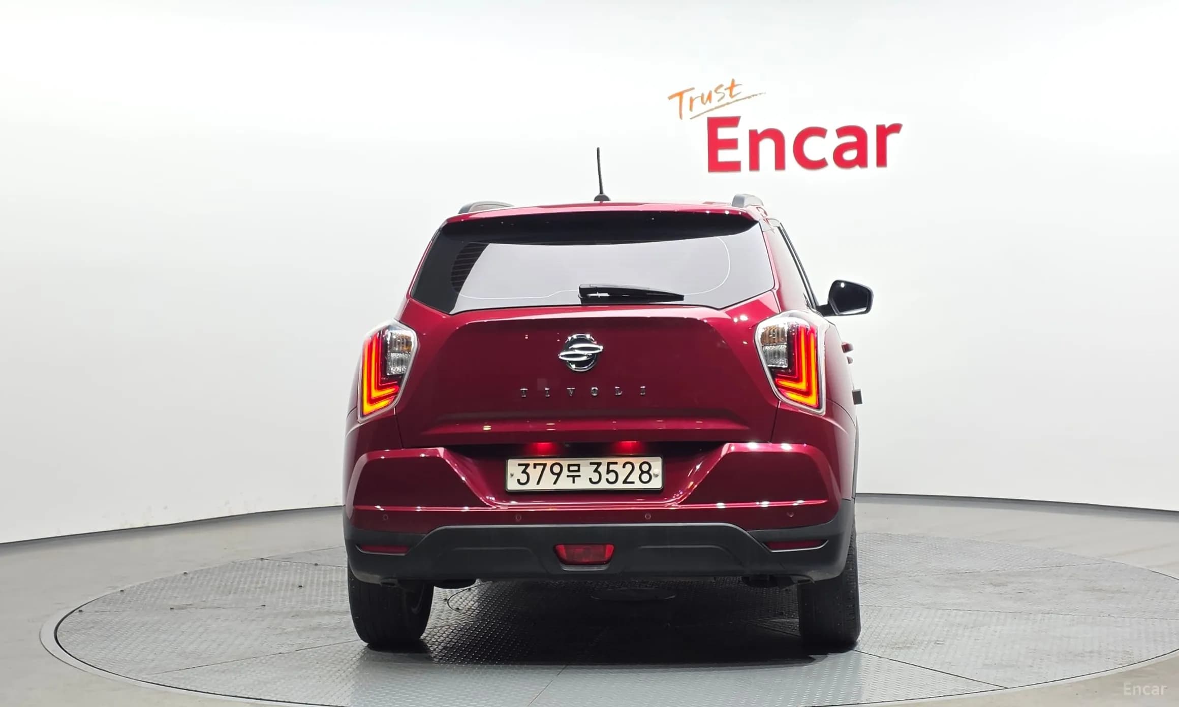 Berry New Tivoli