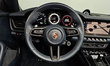 911 (992)
