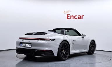 911 (992)