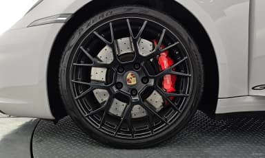 911 (992)