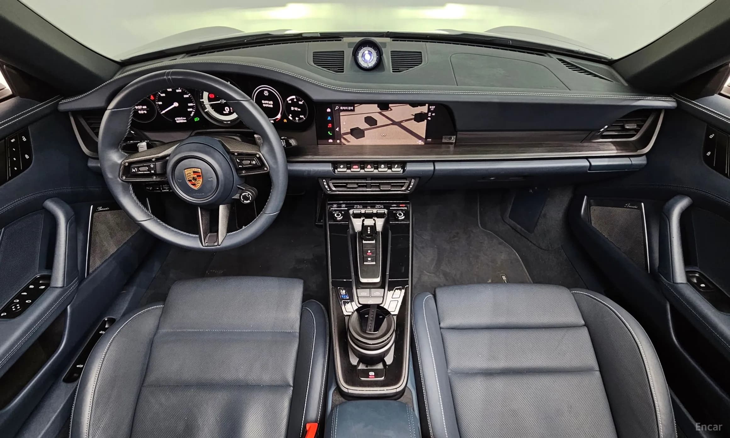 911 (992)