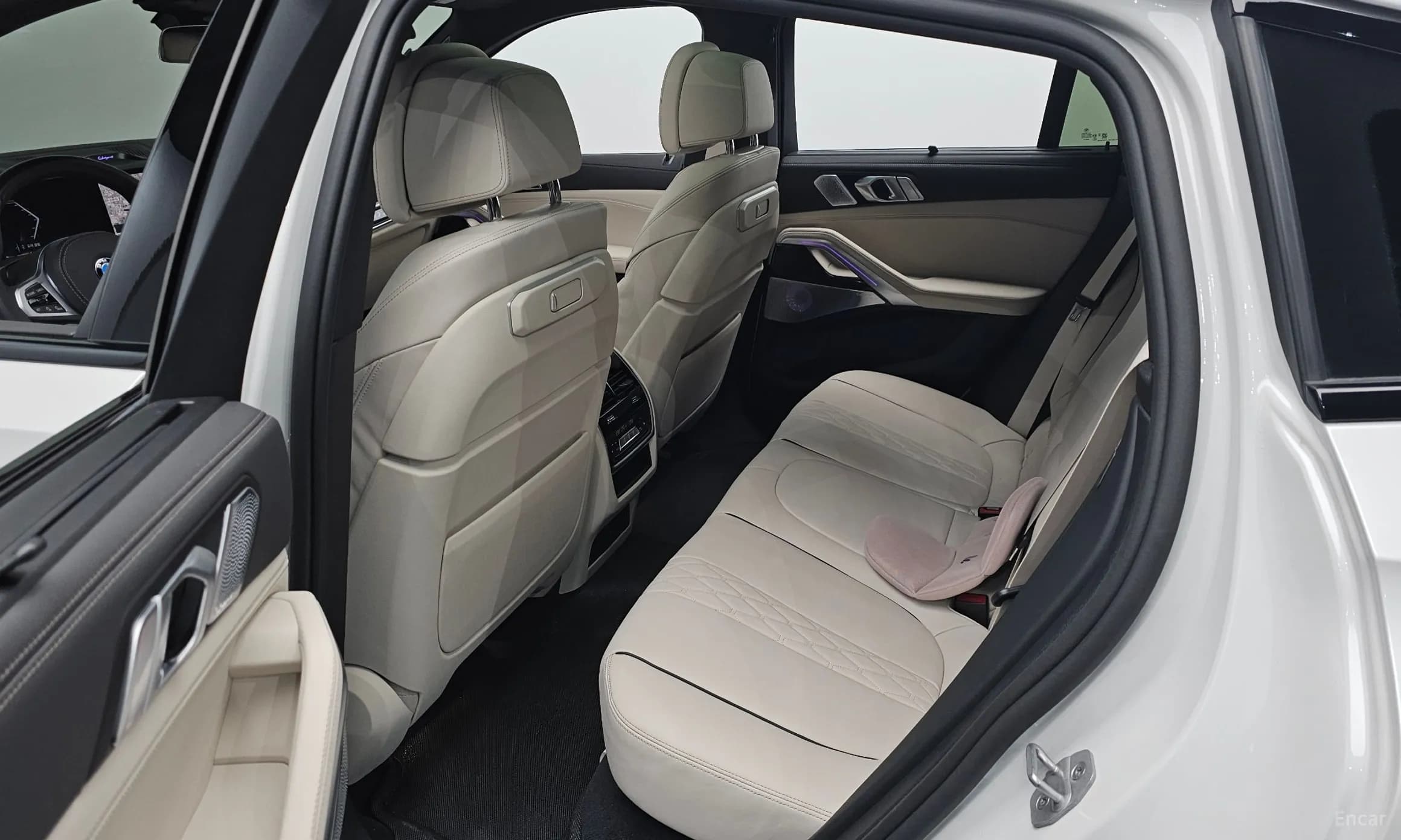 X6 (G06)