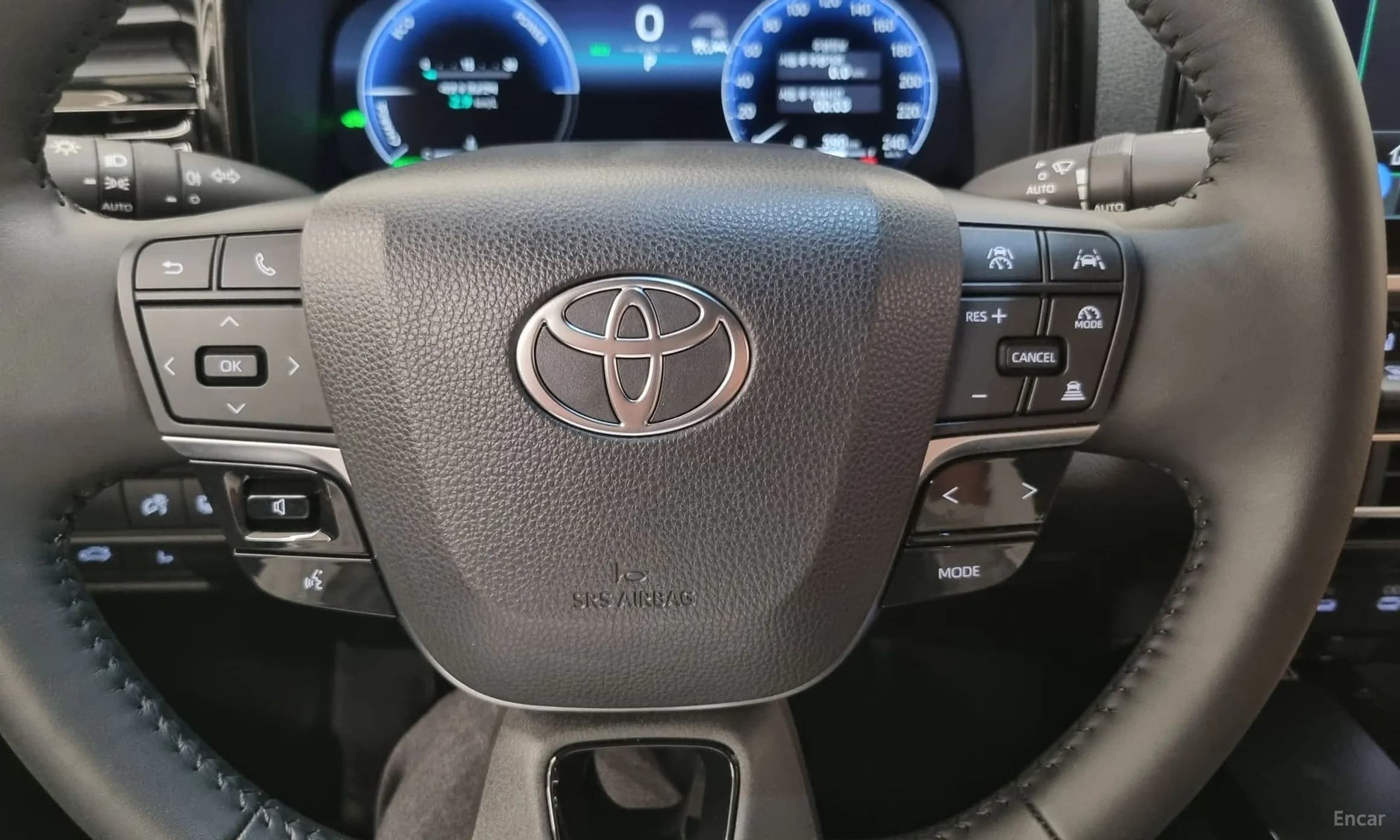 Camry (XV80)