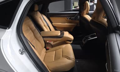 S90