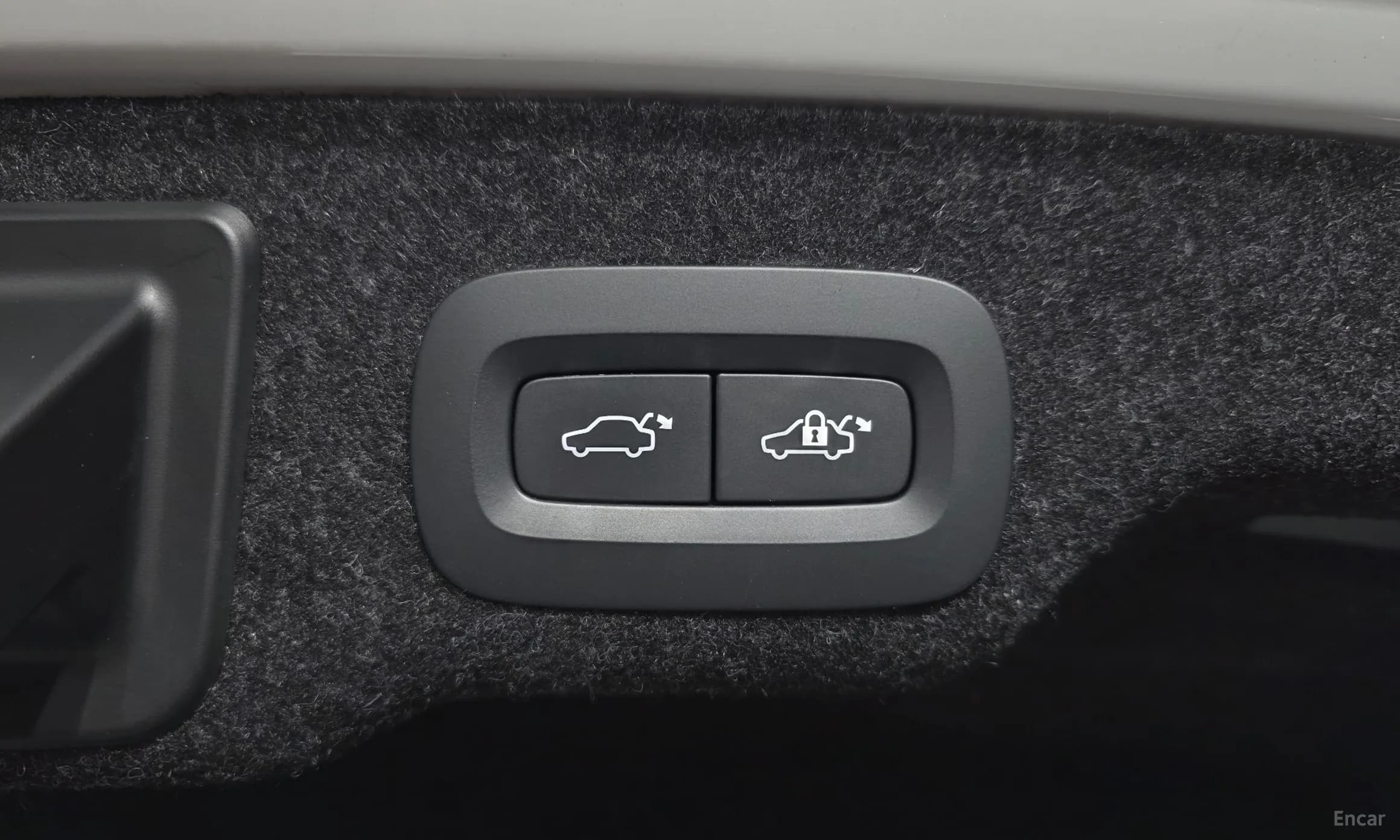 S90