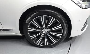 S90
